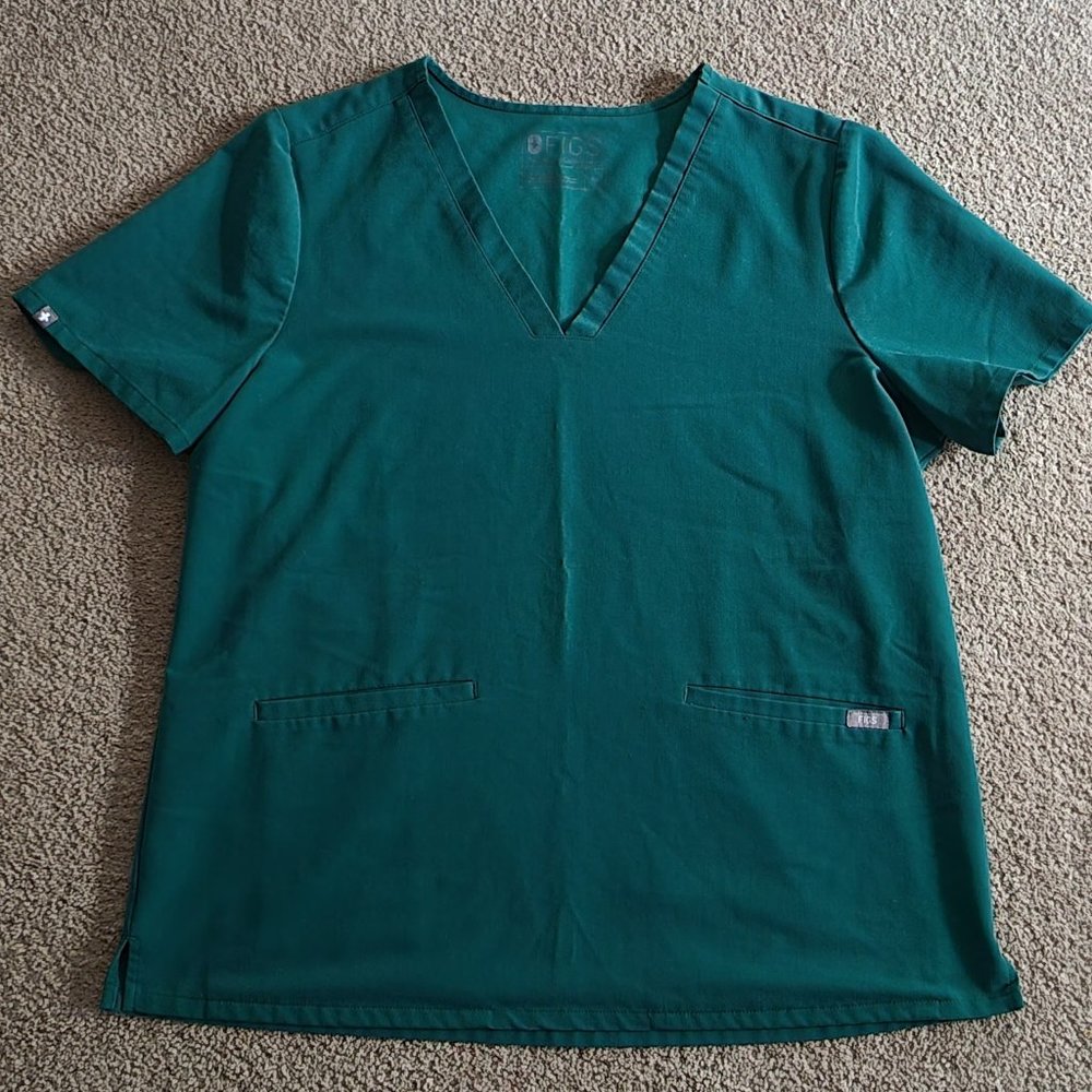 Figs Hunter Green size XL scrub tops (2)